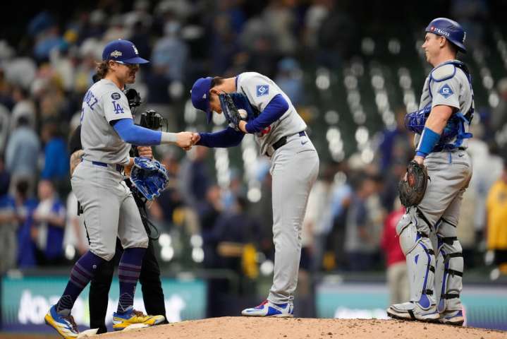 How to watch Los Angeles Dodgers NLCS Game 3 for free today
