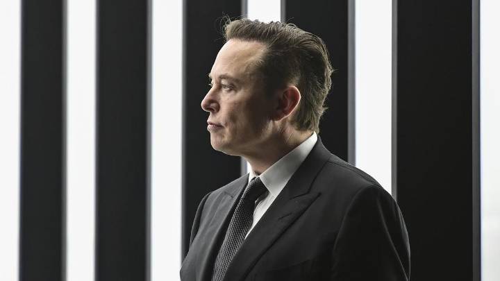 Business 
                                              Premium
                                            Musk becomes first person to be worth $US500 billion