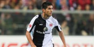 Carlos Zambrano se mantiene en la memoria de los aficionados del Eintracht Frankfurt: “Fue nuestro mejor defensa, lo amamos”