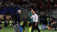 José Luis Mendilibar estalla tras la expulsión polémica de Olympiacos: "La segunda amarilla es incomprensible"