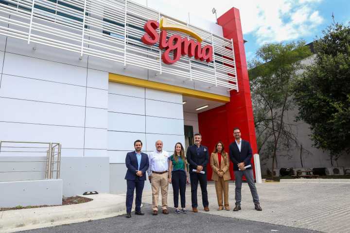 Entrega Gobierno de Nuevo León a Sigma el distintivo “Hecho en Nuevo León”