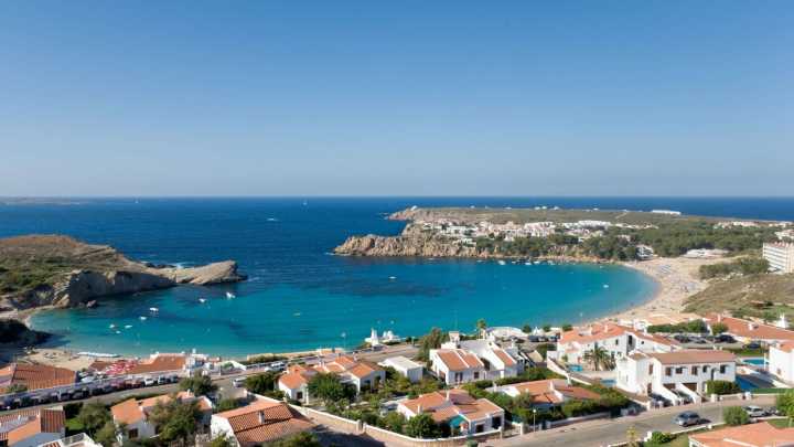 ‘Refugee’ children being ABANDONED by parents in Spanish holiday hotspots ‘in long