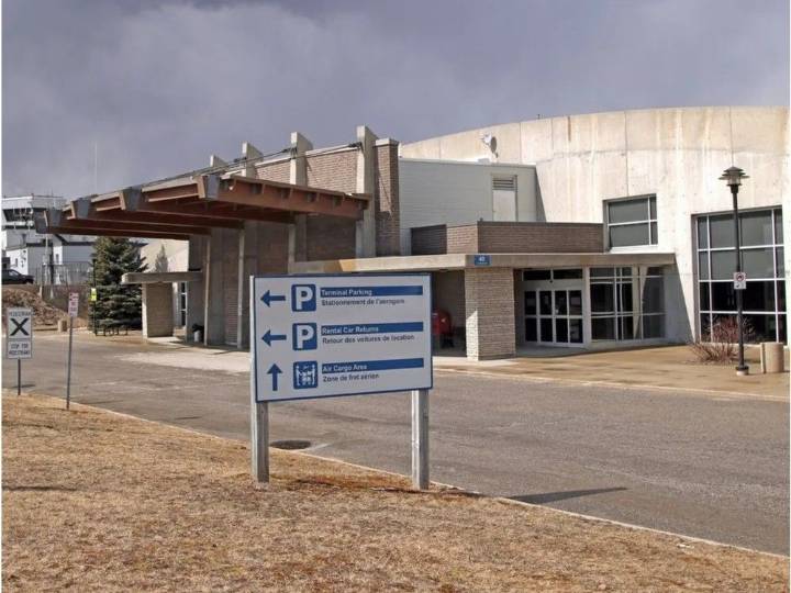 Vic Fedeli says Air Canada is the culprit with local service ending