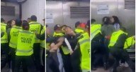 "¡Qué te pasa bestia!" VIDEO | Supuesto robo en Metro de CDMX acaba en riña con policías tras detención