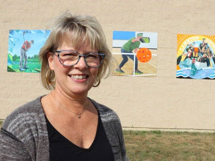 Sporting life of Forest area celebrated in mural series at arena