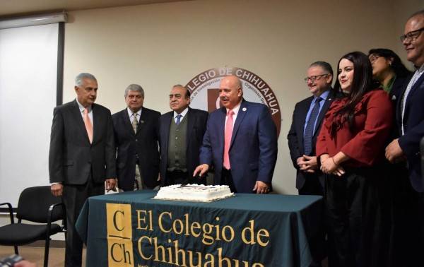 Celebran el 20 aniversario de El Colegio de Chihuahua