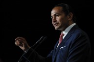 Kinew says drop tariffs on Chinese electric vehicles to get Chinese duties dropped