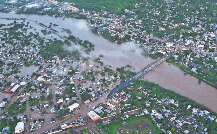 Confirman 37 muertes y graves afectaciones por lluvias en cinco estados