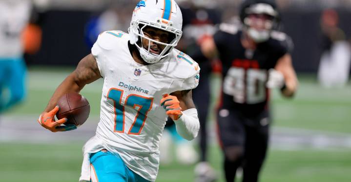Giants NFL trade rumors: Miami WR Jaylen Waddle back in play for New York?
