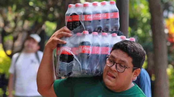Coca-Cola reducirá 30% de calorías en sus bebidas