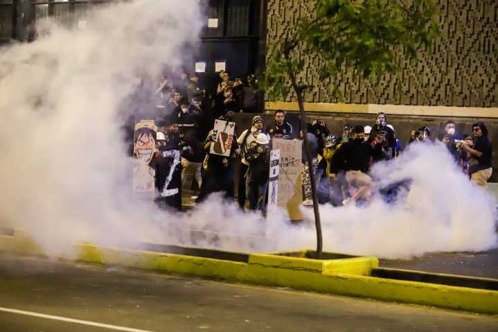 Fiscalía solicita detención preliminar a policías por muerte en protestas sociales en Lima