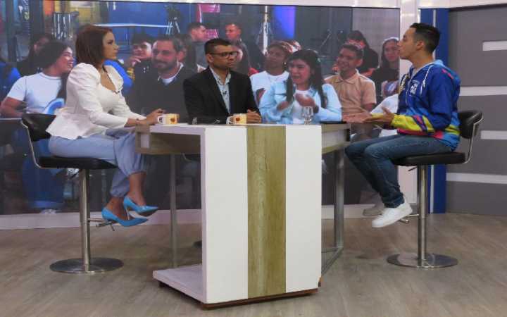 Vértice comunicacional forma jóvenes para defender soberanía