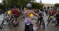 Portland: Hundreds of Naked Bike Riders Join Anti