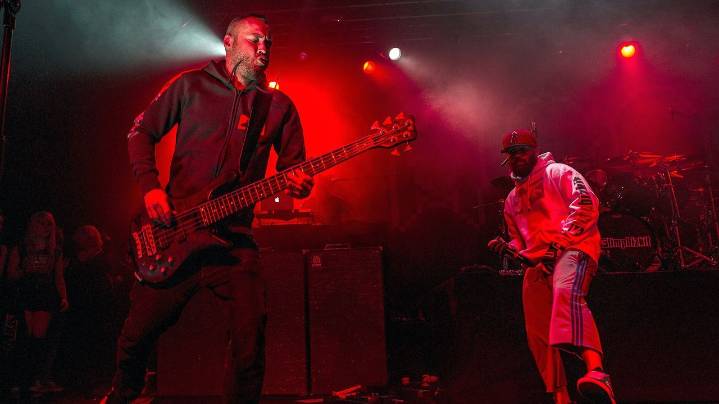 Fallece Sam Rivers, el bajista que marcaba el «latido» de Limp Bizkit con sus cinco cuerdas