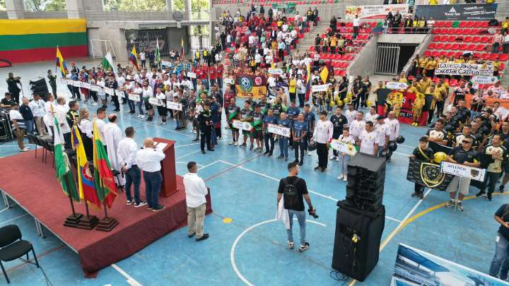 Alcaldesa Johana Aranda inauguró las Olimpiadas de Veteranos de la Fuerza Pública