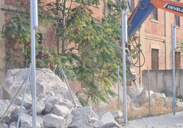 El futuro Palacio de Congresos se quita el último lastre de su abandono