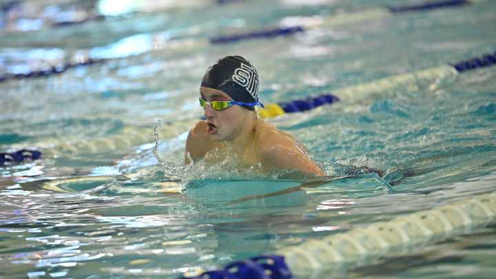 Vote now for the Daily Advertiser Athlete of the Week (Oct. 6