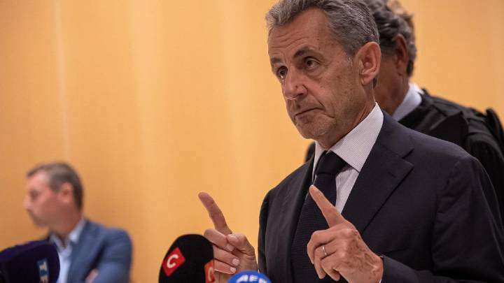 Sarkozy permanecerá aislado en la cárcel de París donde cumplirá condena