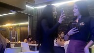 Se pasó de lisa y le dieron su guatera: mesera terminó agarrada de las mechas por ‘quita maridos’ en Valledupar