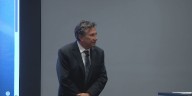 AI is coming to entertainment, show business lawyer tells Bradley students