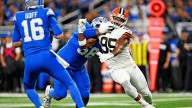 What Browns star defender said about Vikings offensive line injuries