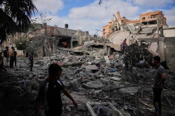 Suman 104 muertos por ataques israelíes en Gaza