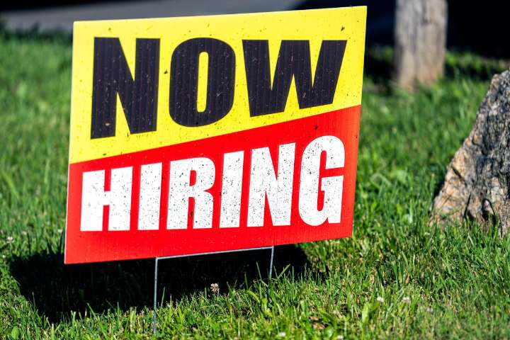 Empleo en Estados Unidos apenas aumentó en el último mes, según Moody’s