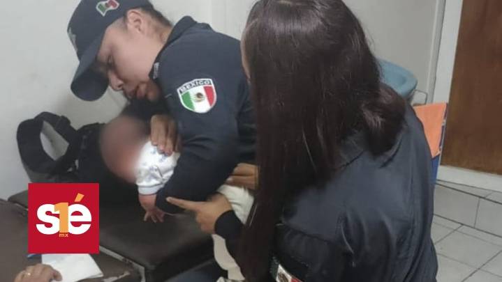Policías de Ecatepec salvan a un bebé de morir asfixiado