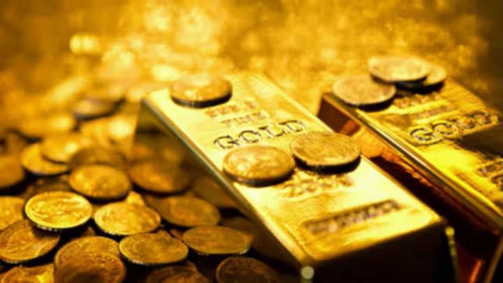 Gold futures hits record Rs 1.23 lakh/10 g  as US-China tensions spur haven demand