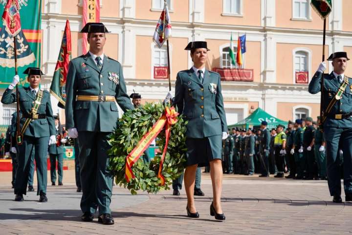 La Guardia Civil celebra el Día de la Hispanidad y de su Patrona en la Plaza de la Merced de Huelva