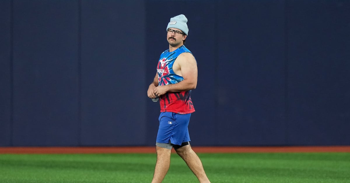 World Series 2025: Blue Jays' Davis Schneider skips shoes a day before playing for title