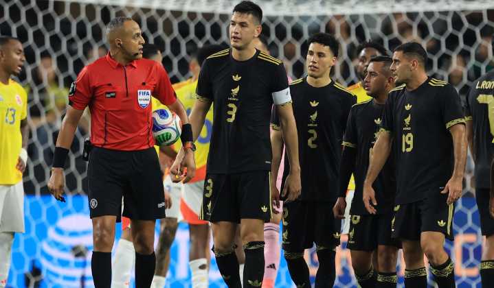 ¡Oilo! César Montes se sorprende por la goleada vs Colombia: “no esperábamos esto”
