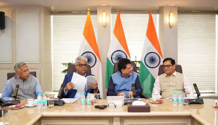 Piyush Goyal Holds Meet To Speed Up Work On Vadhavan Port Project In Maharashtra