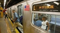 ¿Qué es el 'surfer subway', el reto de Tiktok que ha matado a dos niñas en el metro de Nueva York?