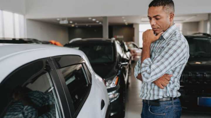 El consejo oculto de expertos que debe saber a la hora de comprar un coche en Estados Unidos si no quiere ser estafado
