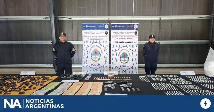Detuvieron a siete personas que vendían cocaína en tubos de plástico en Moreno y José C. Paz