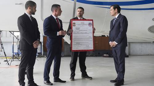 Puntos importantes sobre plan para convencer a piloto para que traicione a Nicolás Maduro