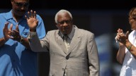 Former infielder and coach Sandy Alomar Sr. dies at 81
