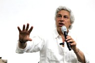Convocan a yucatecos a firmar para salvar a la democracia