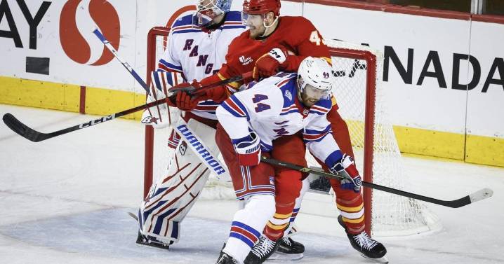 Flames beat Rangers 5-1 to snap eight