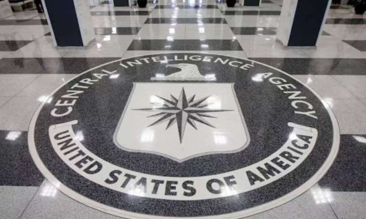 Habló un mercenario: «La CIA inventó el Cartel de los Soles»