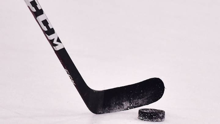 Wild acquire forward Olausson from Sharks for defenseman Masters