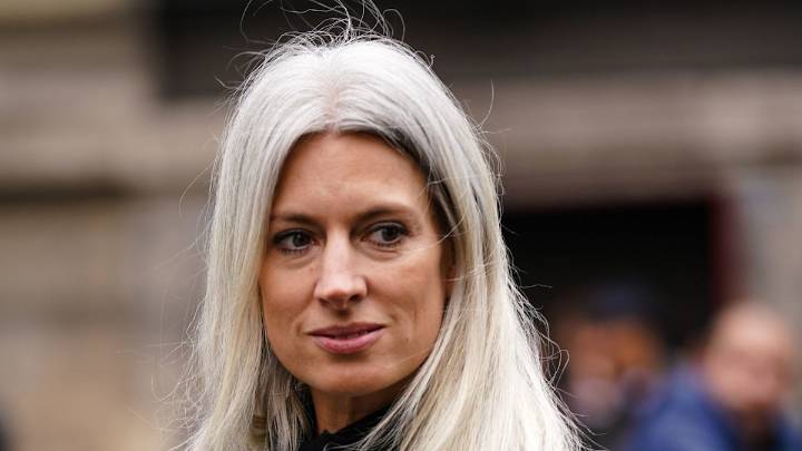 Flattering haircuts for grey hair that will brighten your face instantly