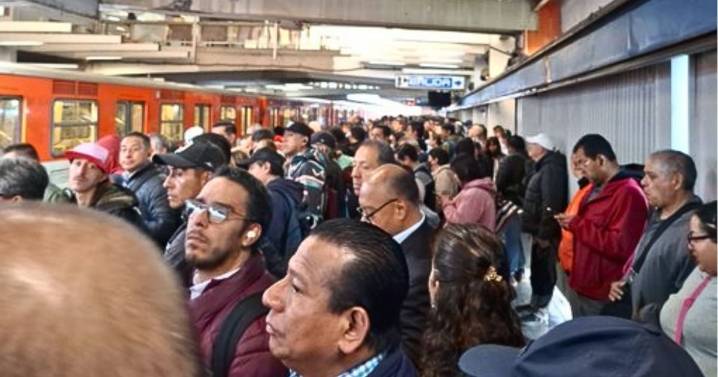 Retiro de tren ocasiona caos en el Metro de la Ciudad de México; toma estas rutas