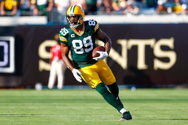 Report: Broncos sign TE Marcedes Lewis, 41, to practice squad