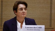 La presidenta del Louvre pide una comisaría en el museo tras la "herida inmensa" del robo