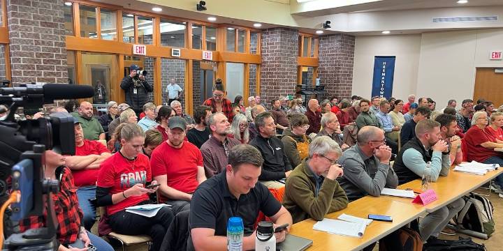 Packed Hermantown meeting draws hundreds ahead of data center re