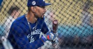 Dodgers' Mookie Betts wins Roberto Clemente Award for humanitarian work