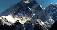 Hundreds of trekkers on Mount Everest rescued
