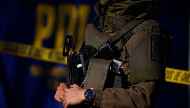 Colina: carabinero de franco abate a hombre que habría intentado cometer un robo